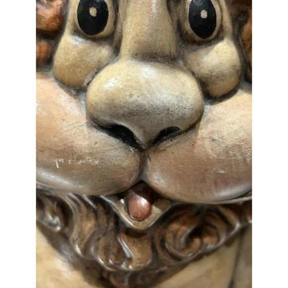 Atlantic Mold Ceramic Lou Lion 8" Tall Hand Painted Vintage Animal Bank 1970 - Picture 7 of 9